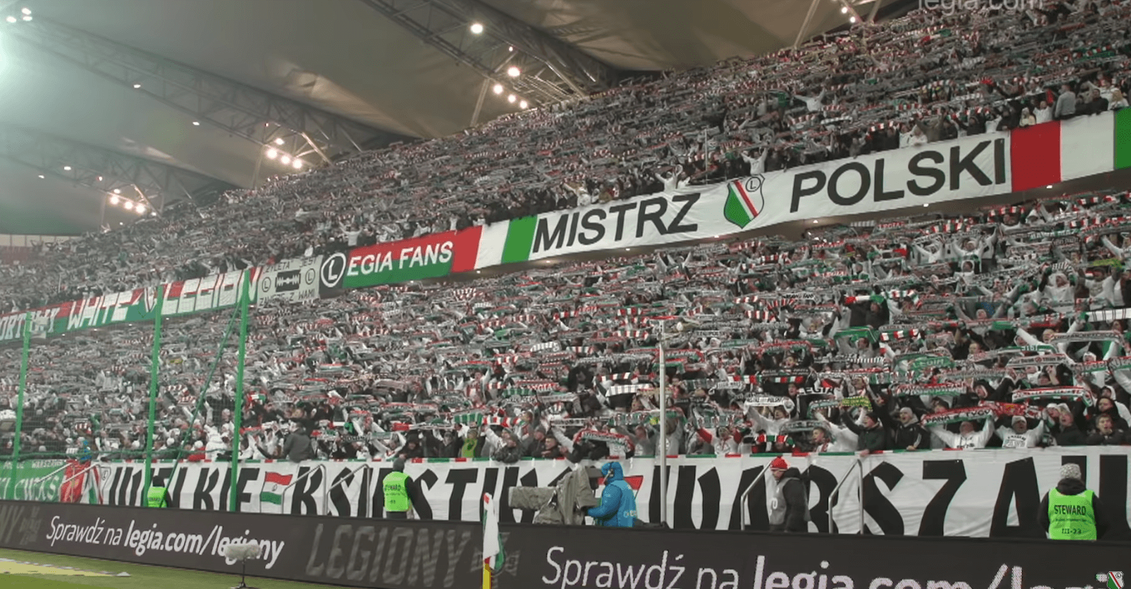 Przyśpiewki kibicowskie - najpopularniejsze piosenki kibiców